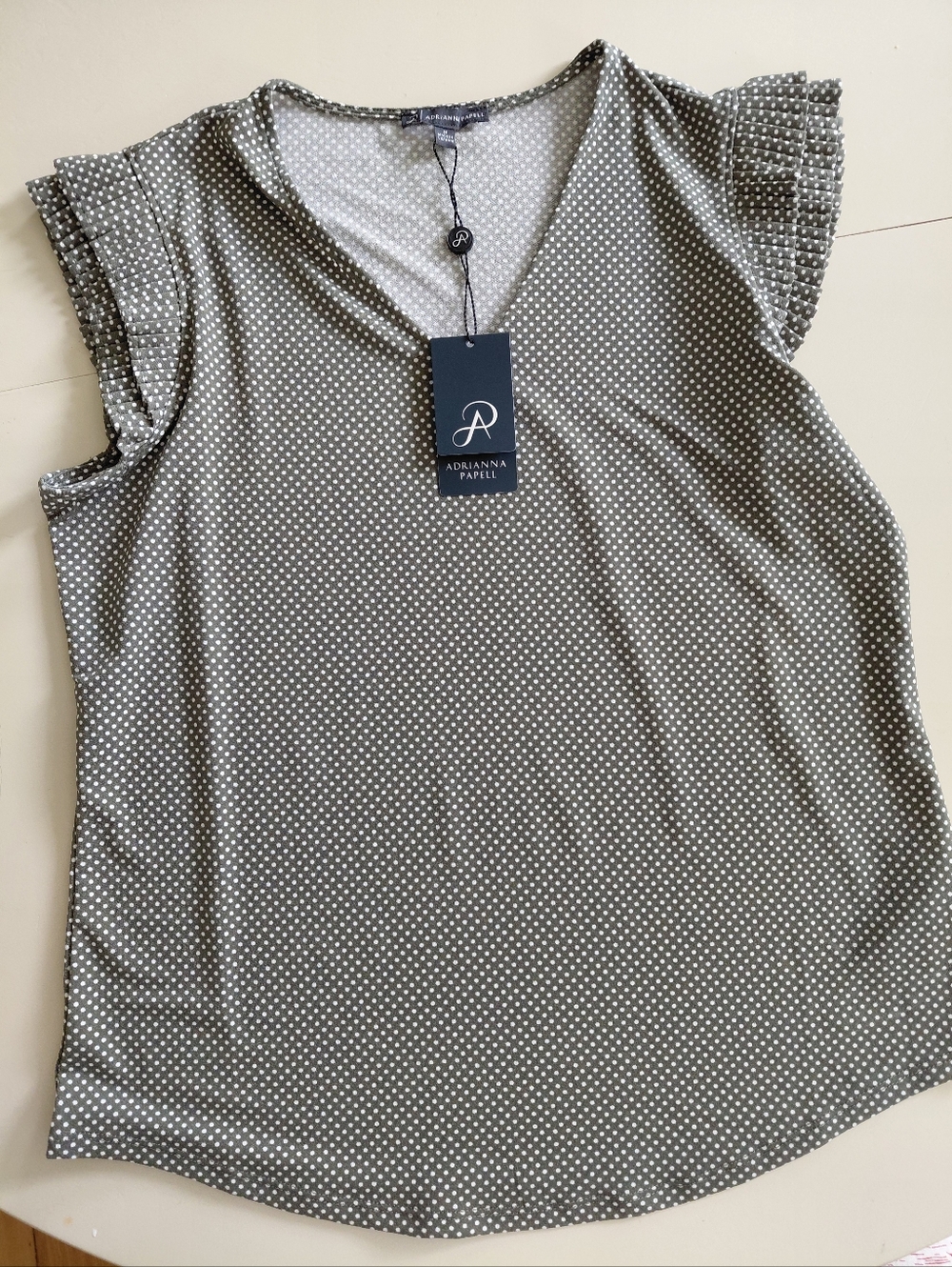 Adrianna Papell Green White Dot Ruffle Sleeve V-Neck Top Double Pleated Blouse